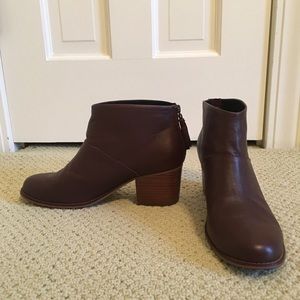 Tom’s Lelia Booties